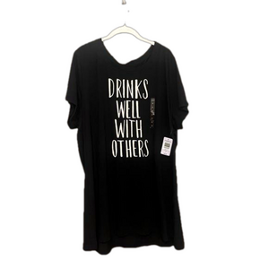 Torrid “Drinks Well With Others” T-Shirt - Size 4 NWT